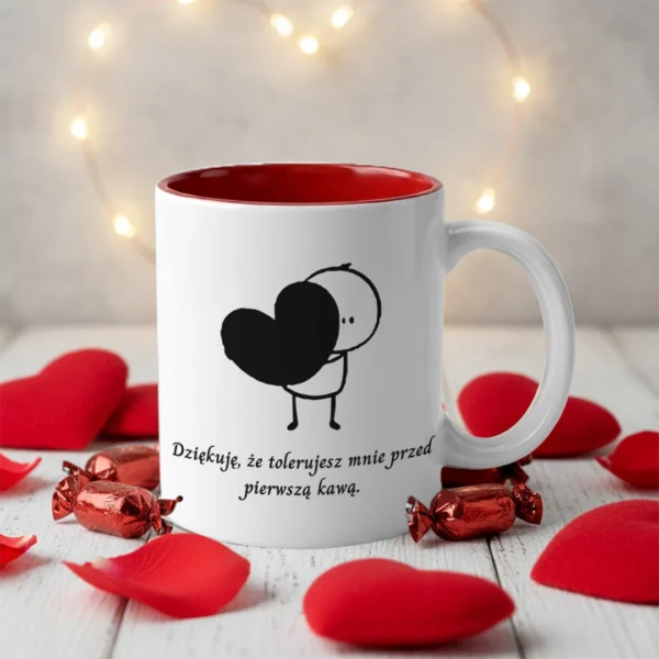 Kubek walentynki przed pierwszą kawą